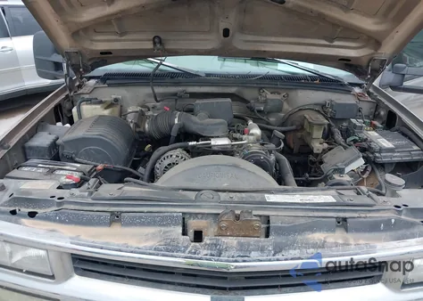 1998 Chevrolet K1500 Fleetside z USA, uszkodzony, nr VIN 2GCEK19R9W1253869